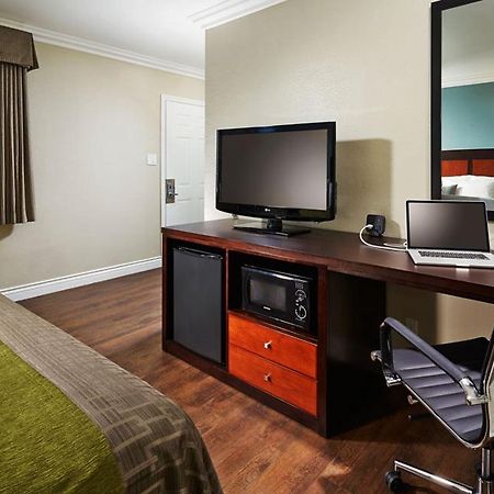 American Inn Downey Kültér fotó