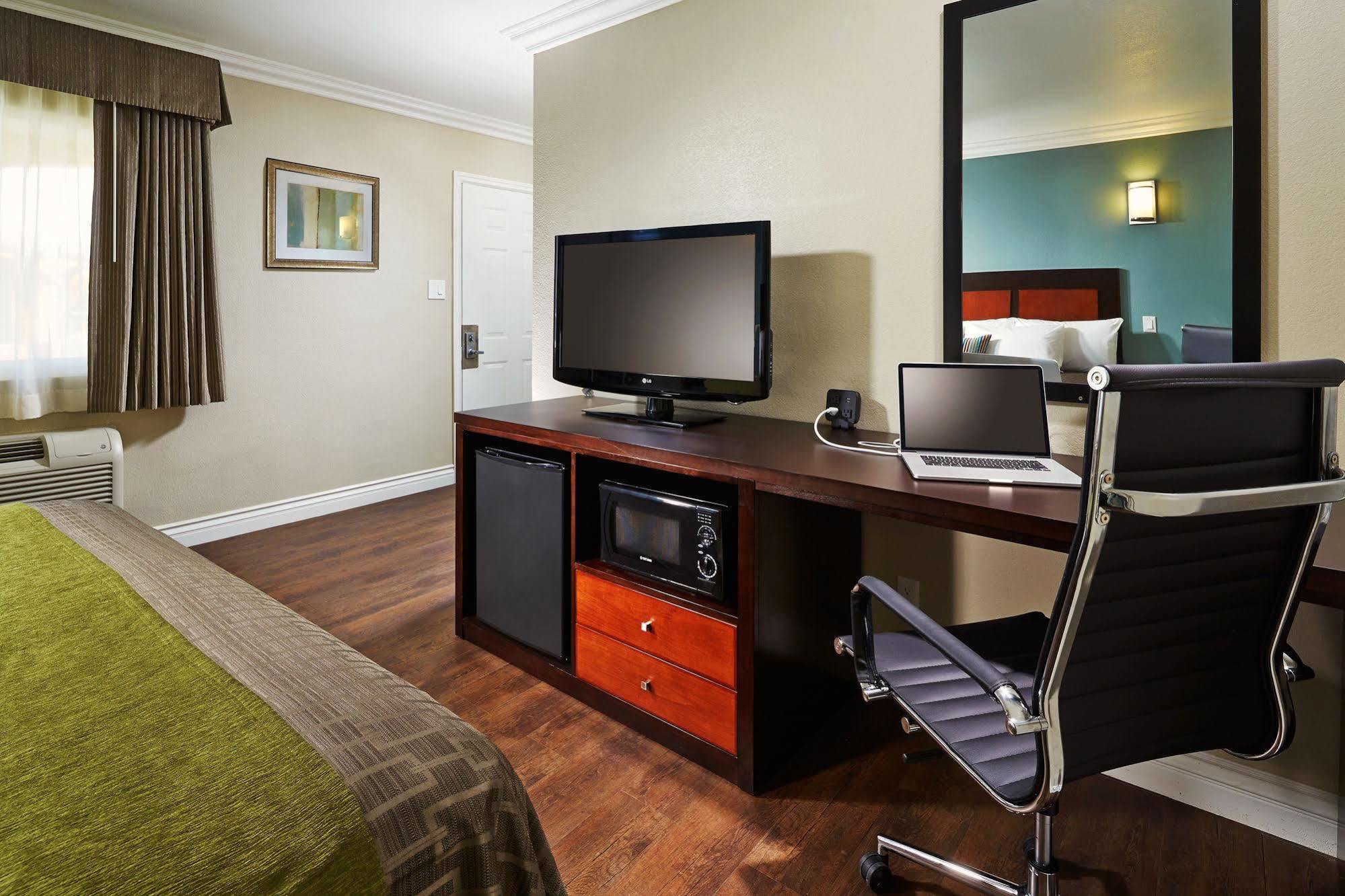 American Inn Downey Kültér fotó
